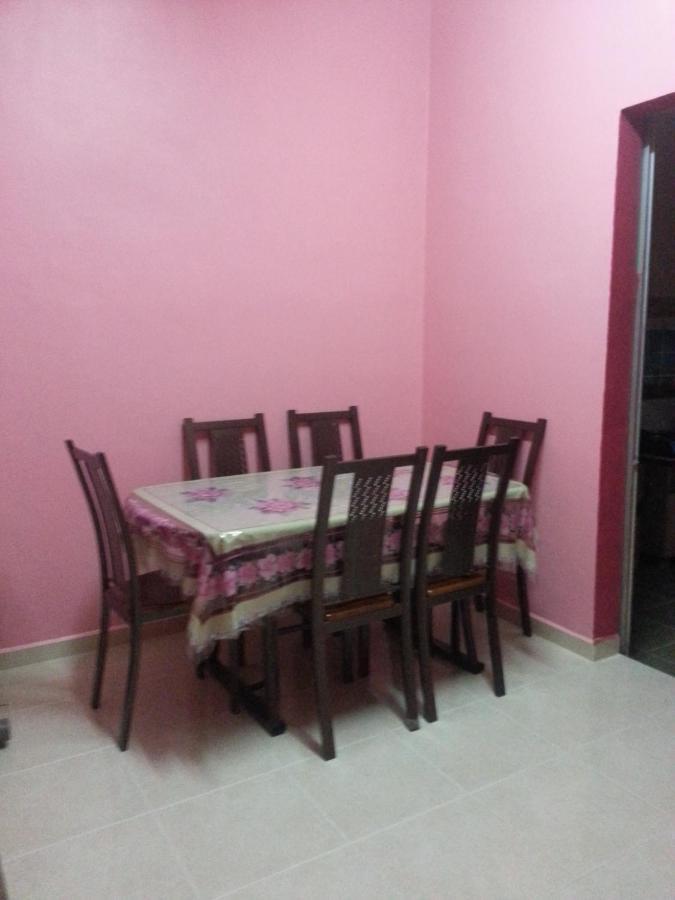 Yasmeen Homestay Kemaman Chukai Экстерьер фото