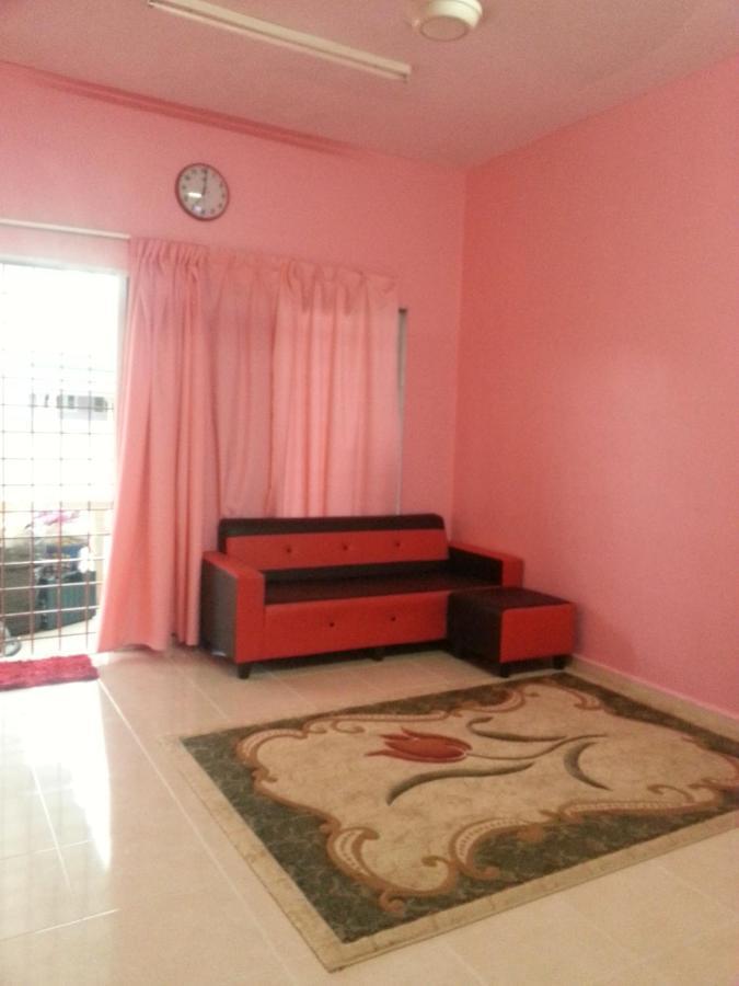 Yasmeen Homestay Kemaman Chukai Экстерьер фото